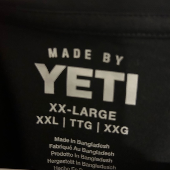 Men’s YETI Badge TShirt-XXL NWT! - Picture 2 of 4